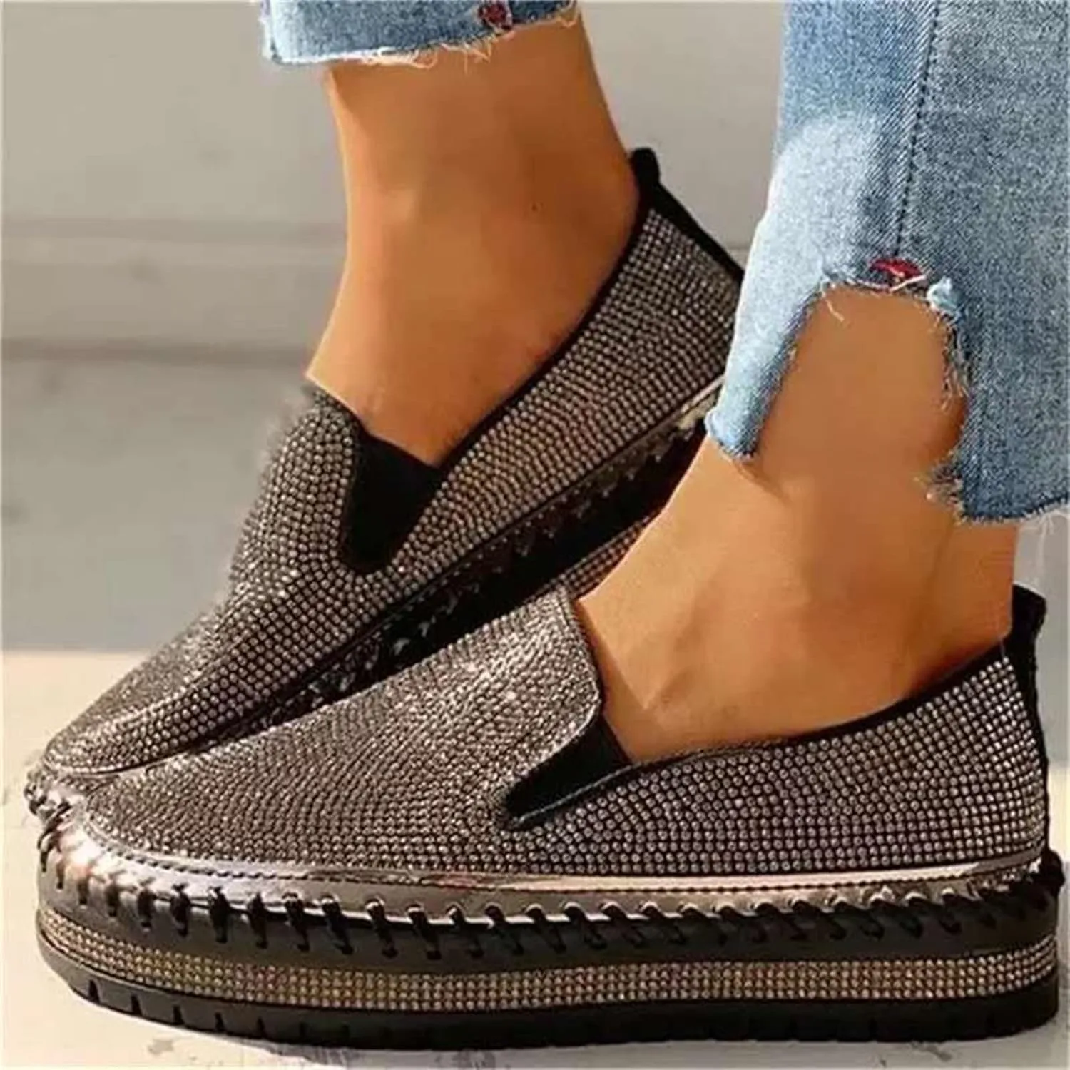 Ladmiple Shoes For Women Sneakers Trendy Low Top Lace Up Casual Fashion Lightweight Comfortable Walking Flats Loafers